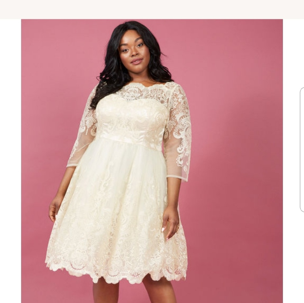 Gilded Champagne Lace Dress